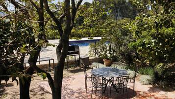 Villa | Outdoor dining