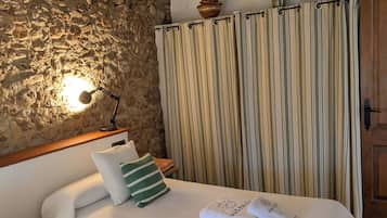 Villa | Iron/ironing board, free WiFi