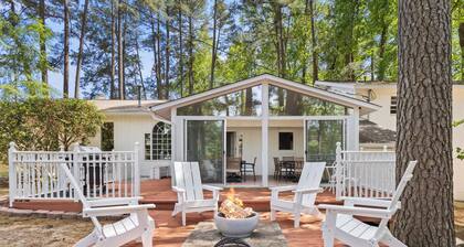 Luxe 4BR Estate Hot Tub, Game Room, Piano