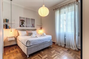 3 quartos, ferros/tábuas de passar roupa, Wi-Fi, roupa de cama