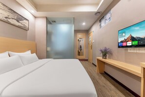 Economy Single Room | Desk, laptop workspace, blackout curtains, free WiFi