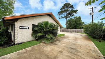 House | Property grounds