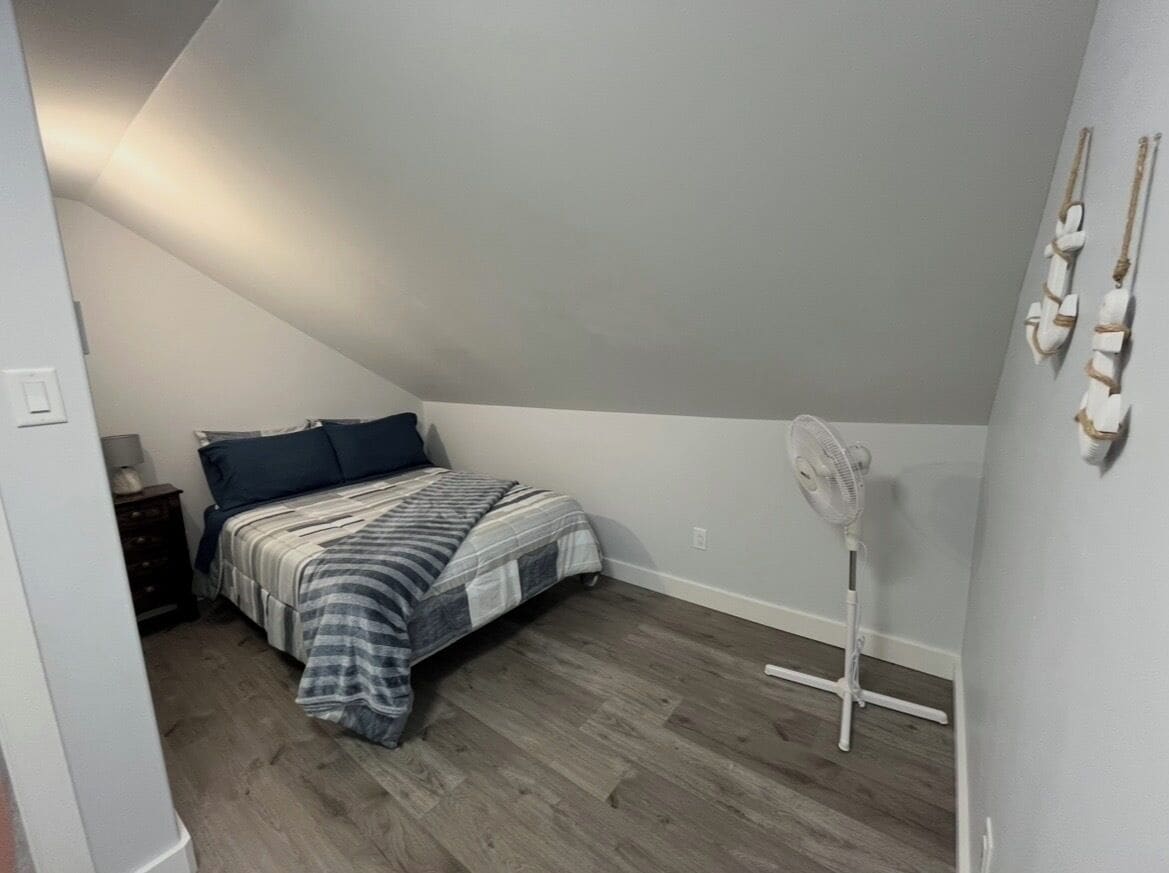 3 chambres, fer et planche à repasser, Wi-Fi, draps fournis