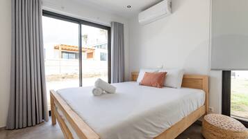 Caixa forta a l'habitació, planxa i posts de planxar i wifi gratuïta