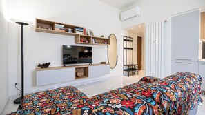 อพาร์ทเมนท์ (1 Bedroom) | ด้านหน้าที่พัก