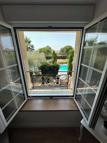 Splendide villa  contemporaine au milieu des vignes périphérie de Bordeaux