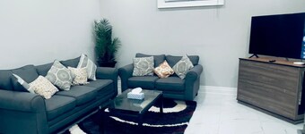 Getaway Home -Soccer Fans-Luxury Home Cozy Affordable Rate