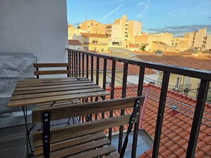 Outdoor dining - Vrbo Property (Málaga)