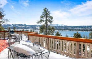 Outdoor dining - Lake Views! Eagles Jackie & Shadow's Path! AC (Fawnskin)