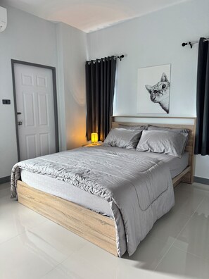 WiFi, bed sheets - Your ultimate modern escape awaits at NS House. (Khlong Hae Subdistrict, Hat Yai District)