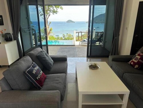 Harbour View Villa - Private Pool Escape with Stunning Sea Views in Koh Tao