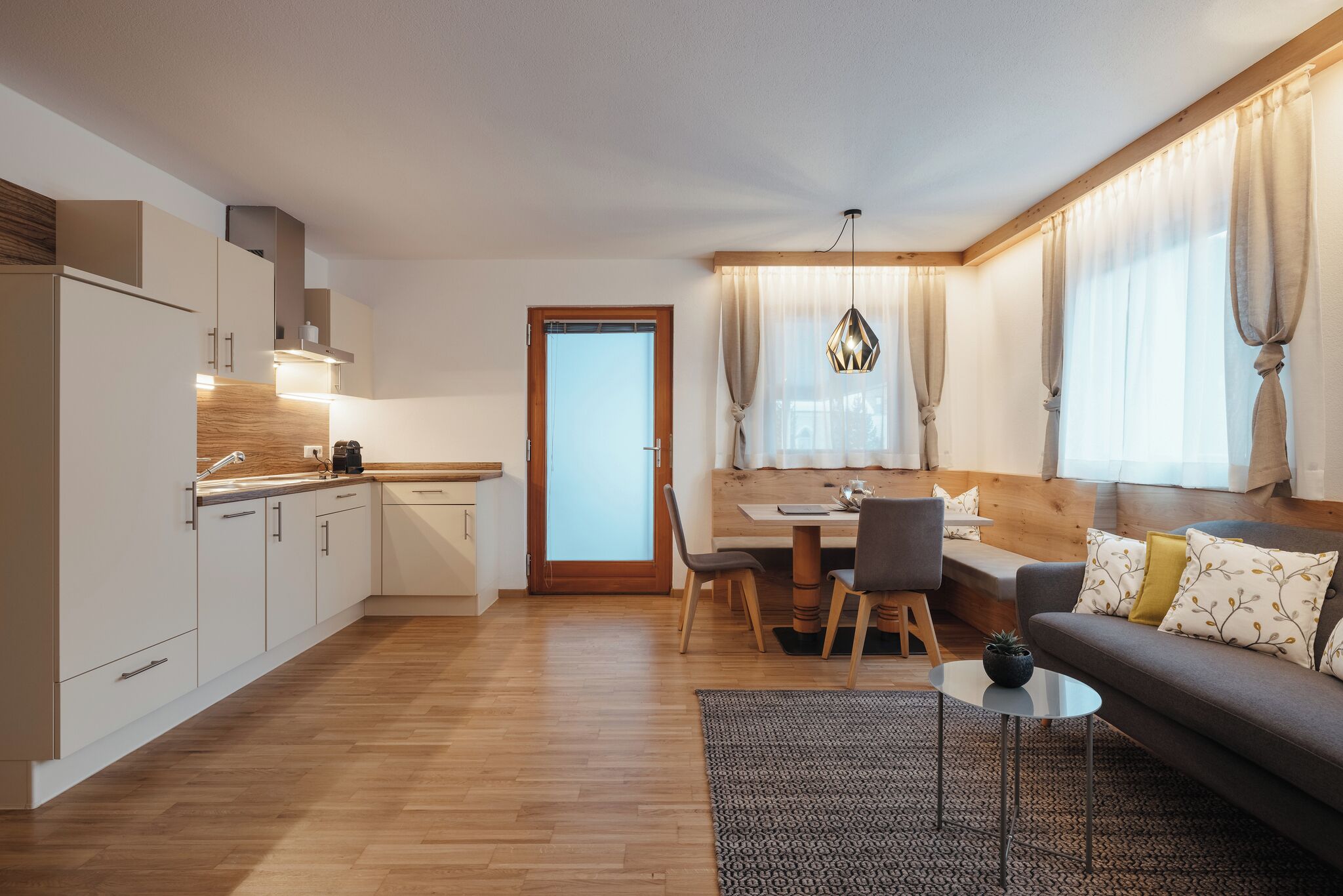 Apartment, 1 Bedroom | Living area