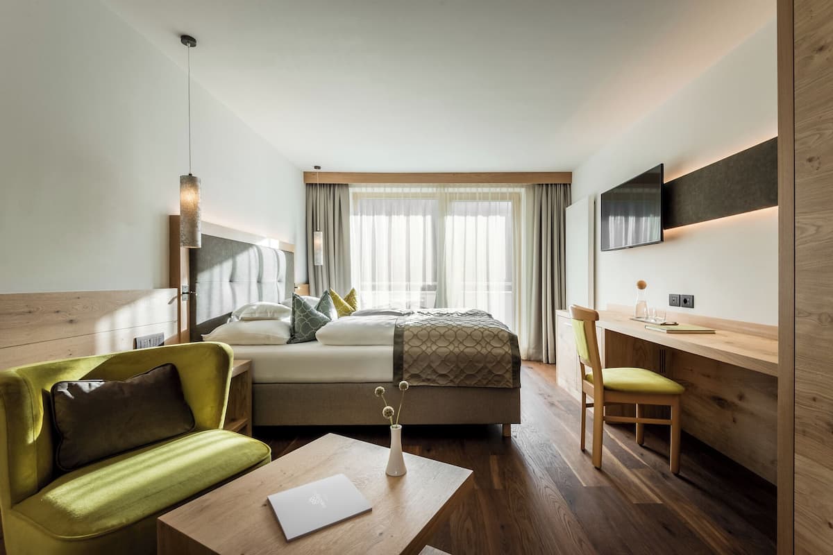 Coffres-forts dans les chambres, chambres insonorisées, Wi-Fi gratuit