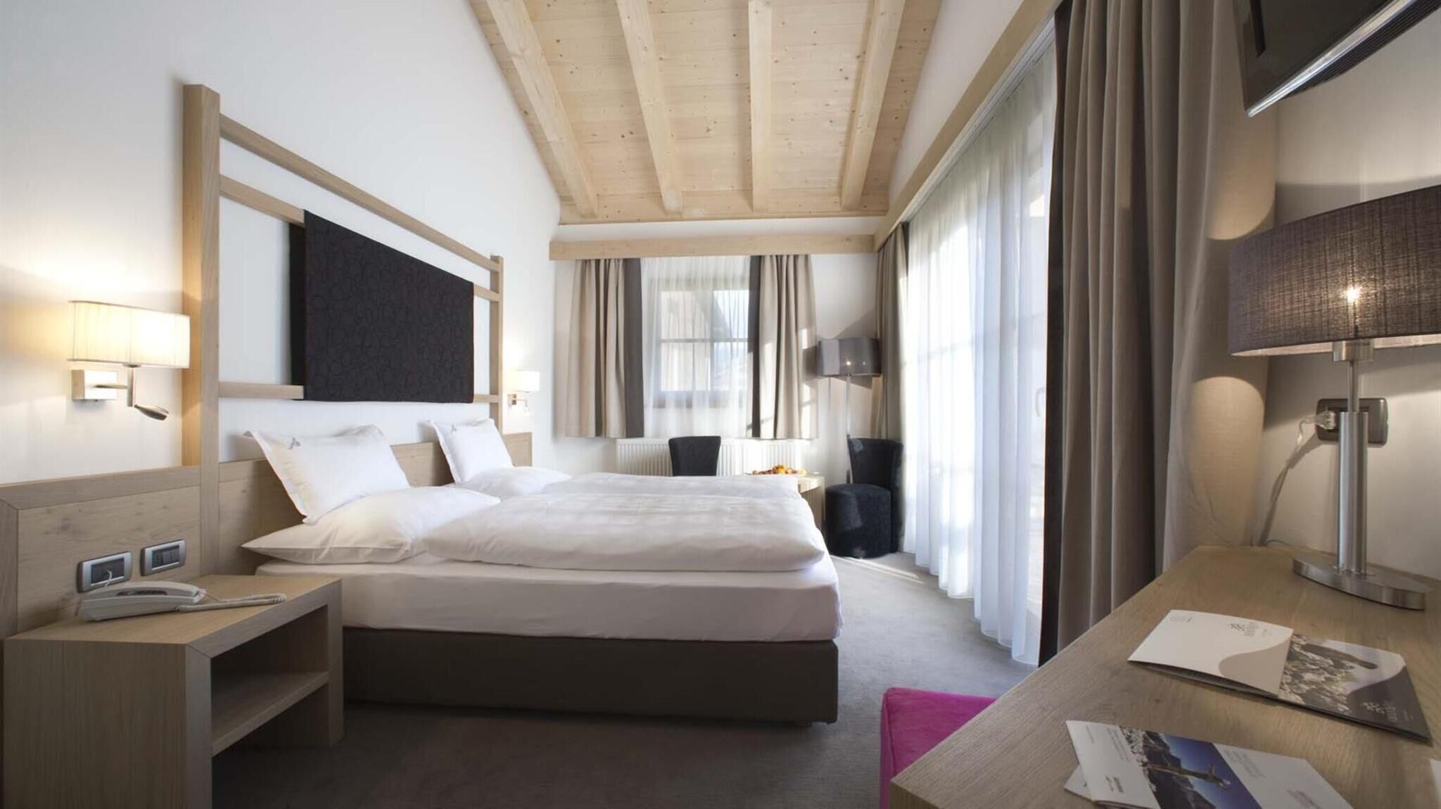 Superior Room, Balcony | In-room safe, soundproofing, free WiFi