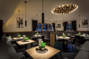 Dining - Hotel La Fradora - Dolomites Hotel (San Cassiano)