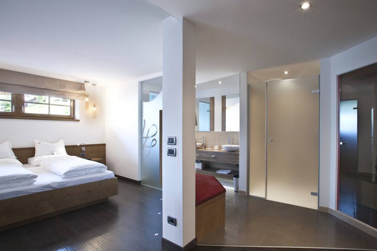 Coffres-forts dans les chambres, chambres insonorisées, Wi-Fi gratuit