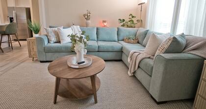 Relax at Sky House — Cozy 2BR Getaway in Wesley Chapel