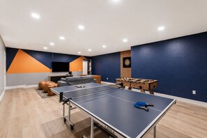 Spielezimmer