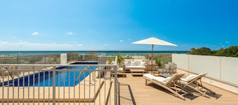 Garden& Rooftop Beachfront Luxury in Shavei Tzion