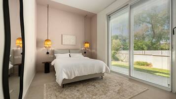 4 bedrooms, free WiFi, bed sheets
