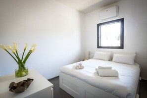 Room - Mamad City Rail Pulse: Modern Design w Balcony (Tel Aviv-Yafo)