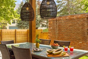 Outdoor dining - Historic Craftsman Gem w/ Hot Tub, 5 Min to Downtown (Boulder)