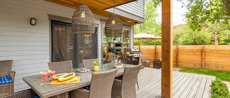 Outdoor dining