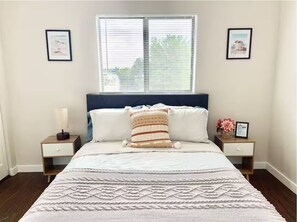 1 bedroom, iron/ironing board, WiFi, bed sheets - Prime Location 1BR | Close to Beach & shops (Miami)