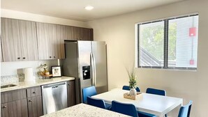 Unclassified image, 3 of 12, button - Bright 2BR suite | Central Miami (Miami)