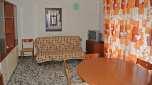 Apartemen, 2 kamar tidur, balkon | Ruang keluarga