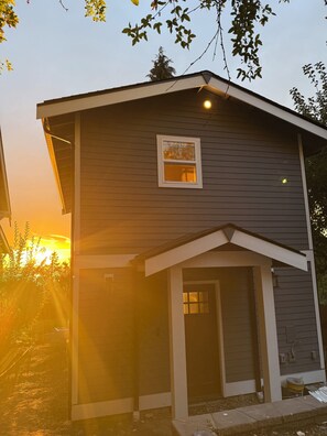 Exterior - Stunning Bluff Cottage with Panoramic Puget Sound & Olympic Mountain Views (Seattle)