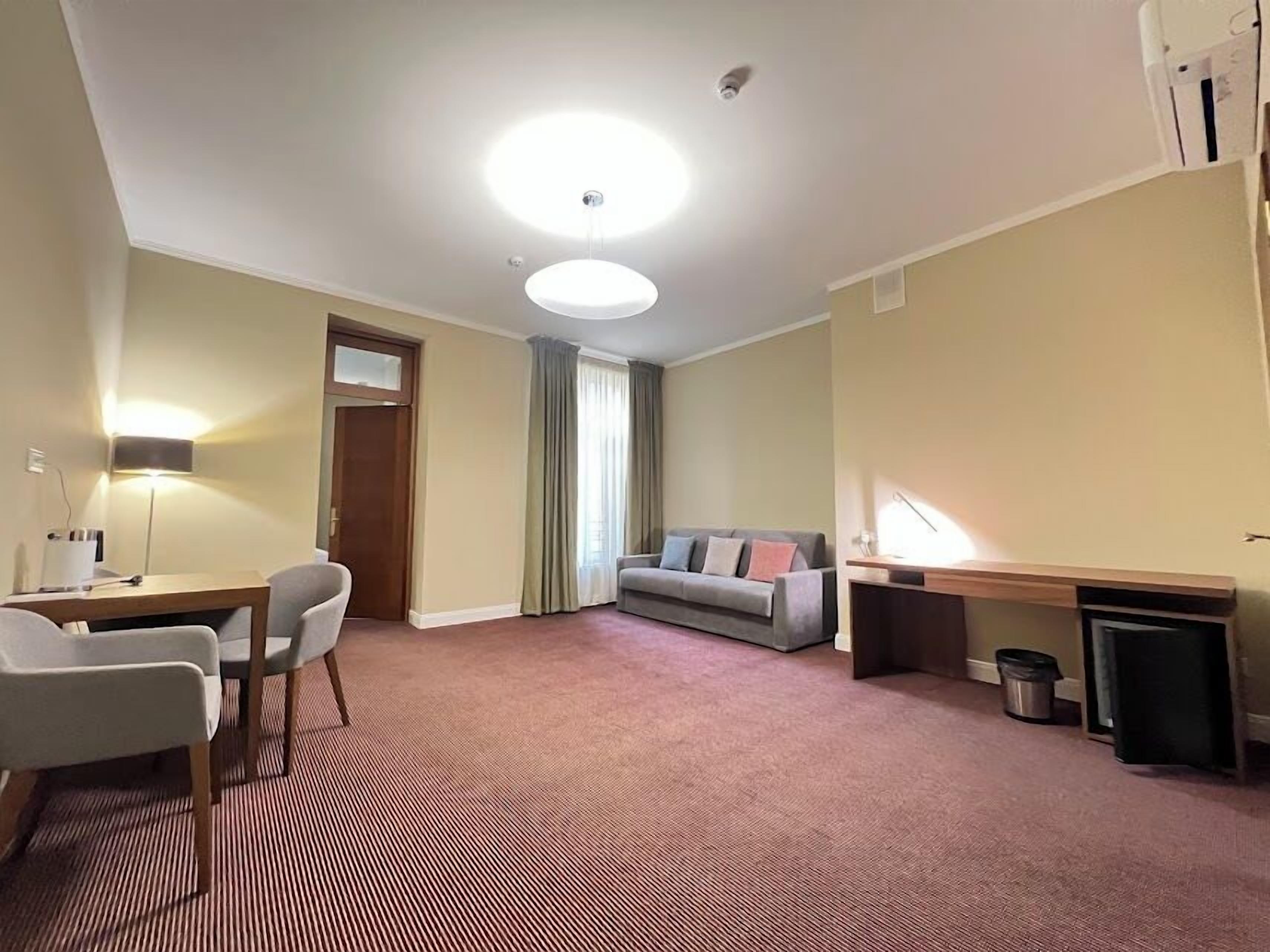 Premium bedding, minibar, in-room safe, blackout curtains