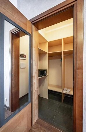 Premium bedding, minibar, in-room safe, blackout curtains - Deribas 31 (Odesa)
