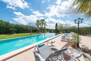 House | 5 bedrooms - Sa Xabola in Selva With 5 Bedrooms and 4 Bathrooms (Selva)