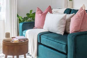City Apartment, 2 Bedrooms, Non Smoking | Living area - Cosy 2BR in Marylebone Near Baker Street (London)