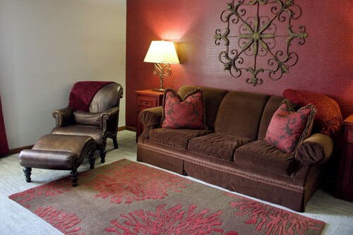 The Ruby Suite is our honeymoon suite.