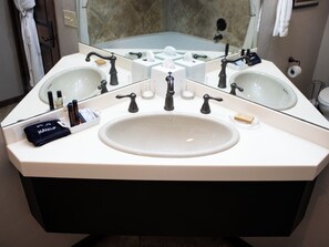 Jetted tub, hair dryer - Stately and dignified, this suite ushers you in. (Fredericksburg)
