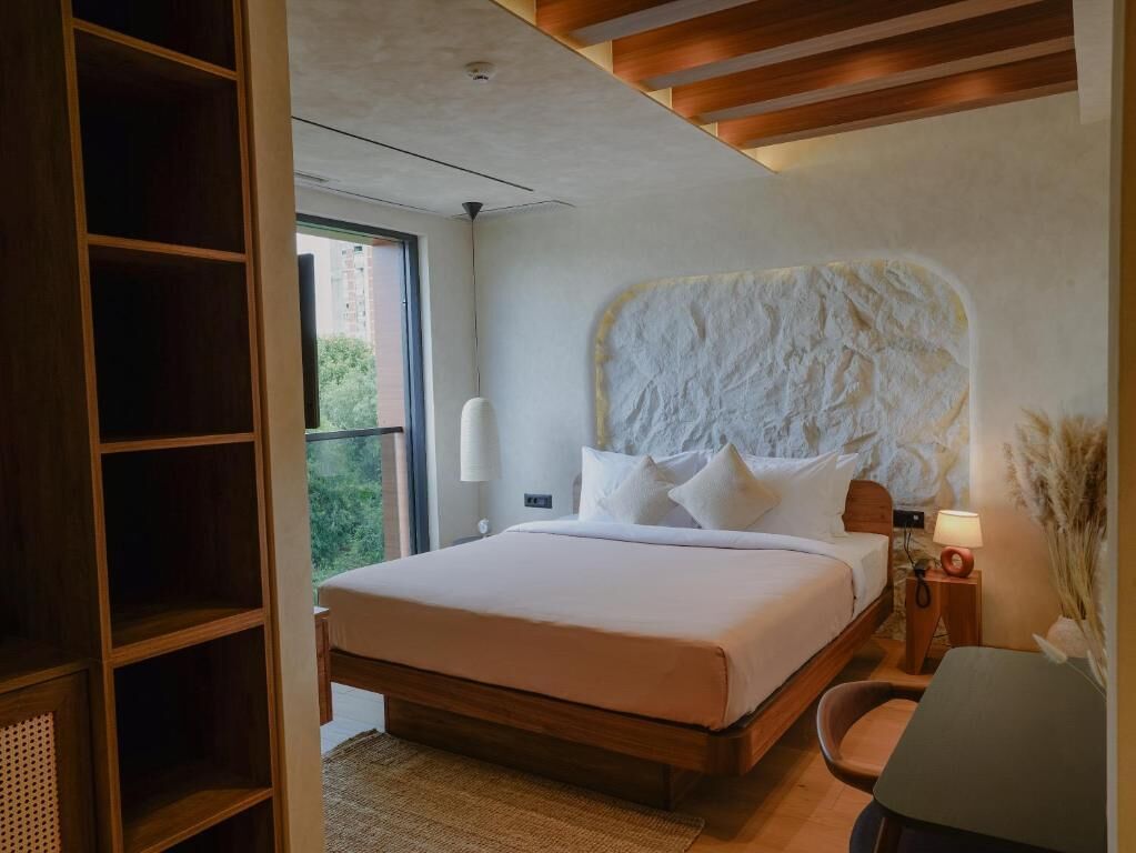 Deluxe Double Room, Balcony, City View