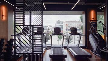Business Double Room, City View | Fitness facility