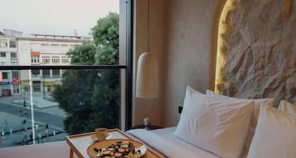 Zyra boutique hotel
