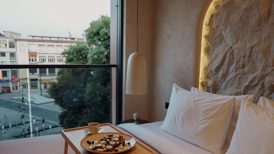Zyra boutique hotel