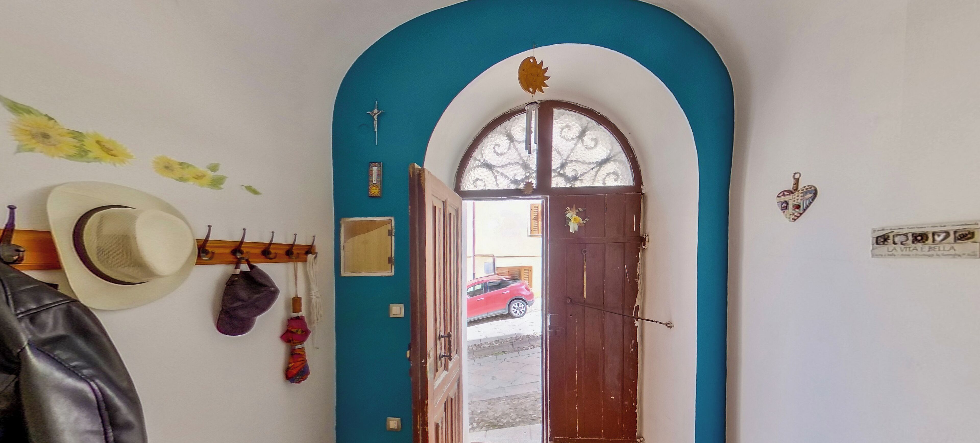 Casa, vista montagna | Interni
