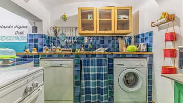 House, Mountain View | Private kitchenette