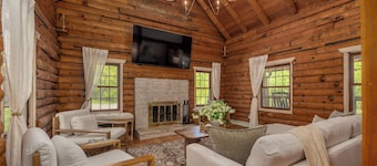 1/2 Off rest of JUNE - Secluded Log Cabin Escape
