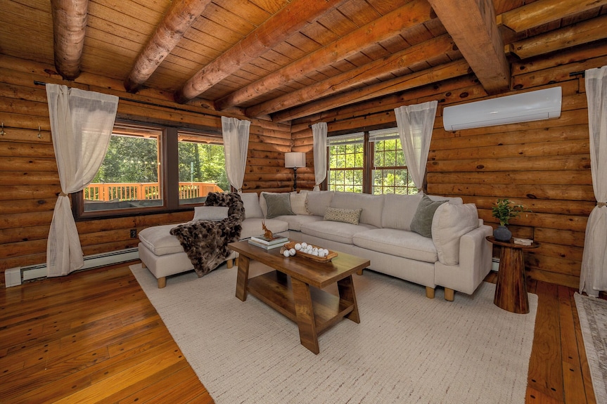 Secluded Authentic Log Cabin Mountain Escape - Mountain Creek - Crystal Springs! - New Jersey