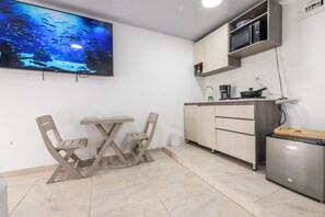 Comfort Studio | Interior - four kids posada (San Andrés)