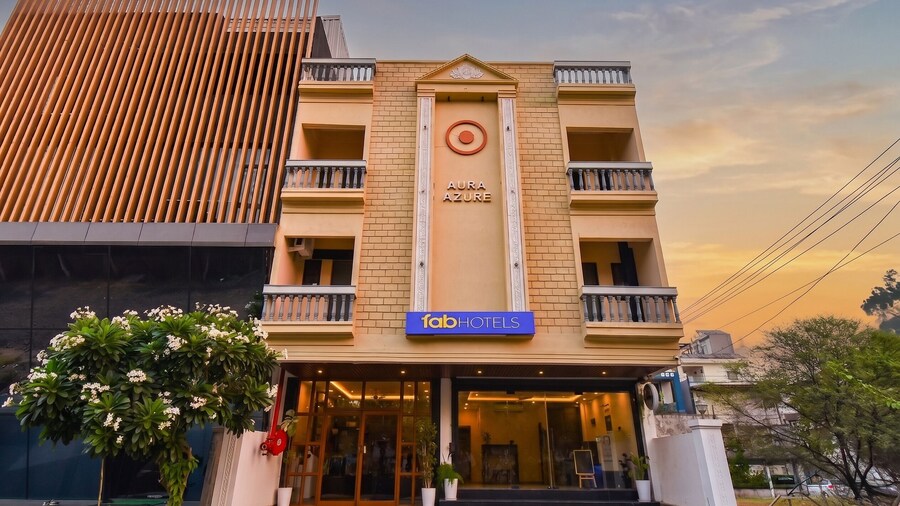 FabHotel Aura Azure, Mahalaxmi Nagar
