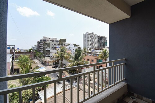 Fabhotel Himalay Guest House