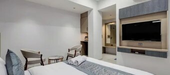 Fabhotel Mh Grand