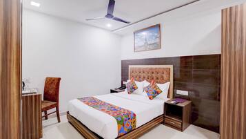 Habitación Deluxe | Sábanas de algodón egipcio, ropa de cama de alta calidad, caja fuerte